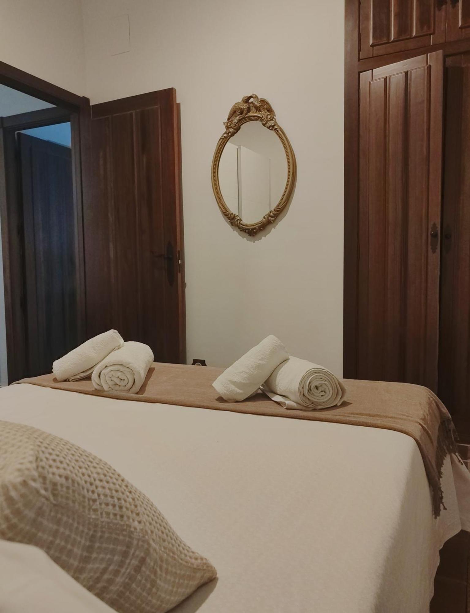 Horno24, Alojamiento Con Patio Andaluz, Tipico De Cordoba Room photo