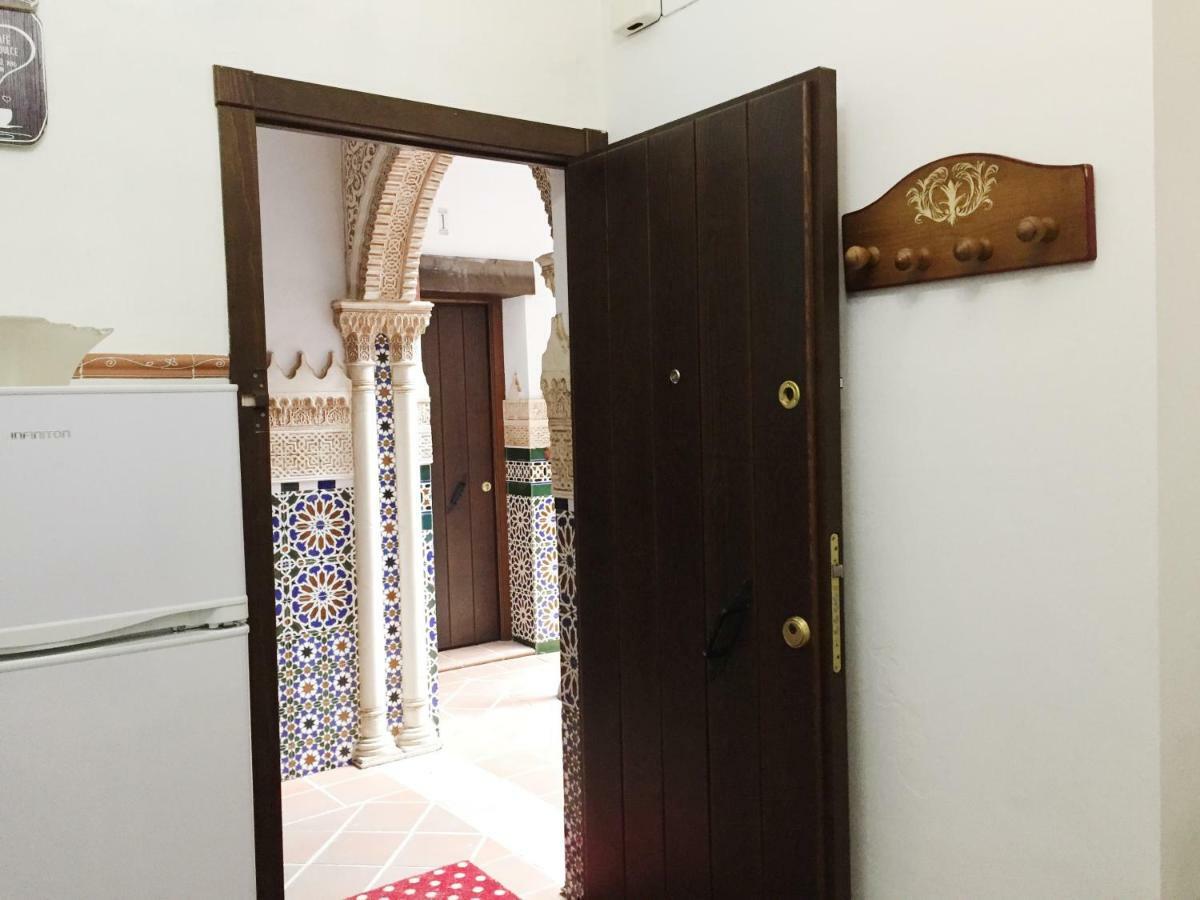 Horno24, Alojamiento Con Patio Andaluz, Tipico De Cordoba Exterior photo